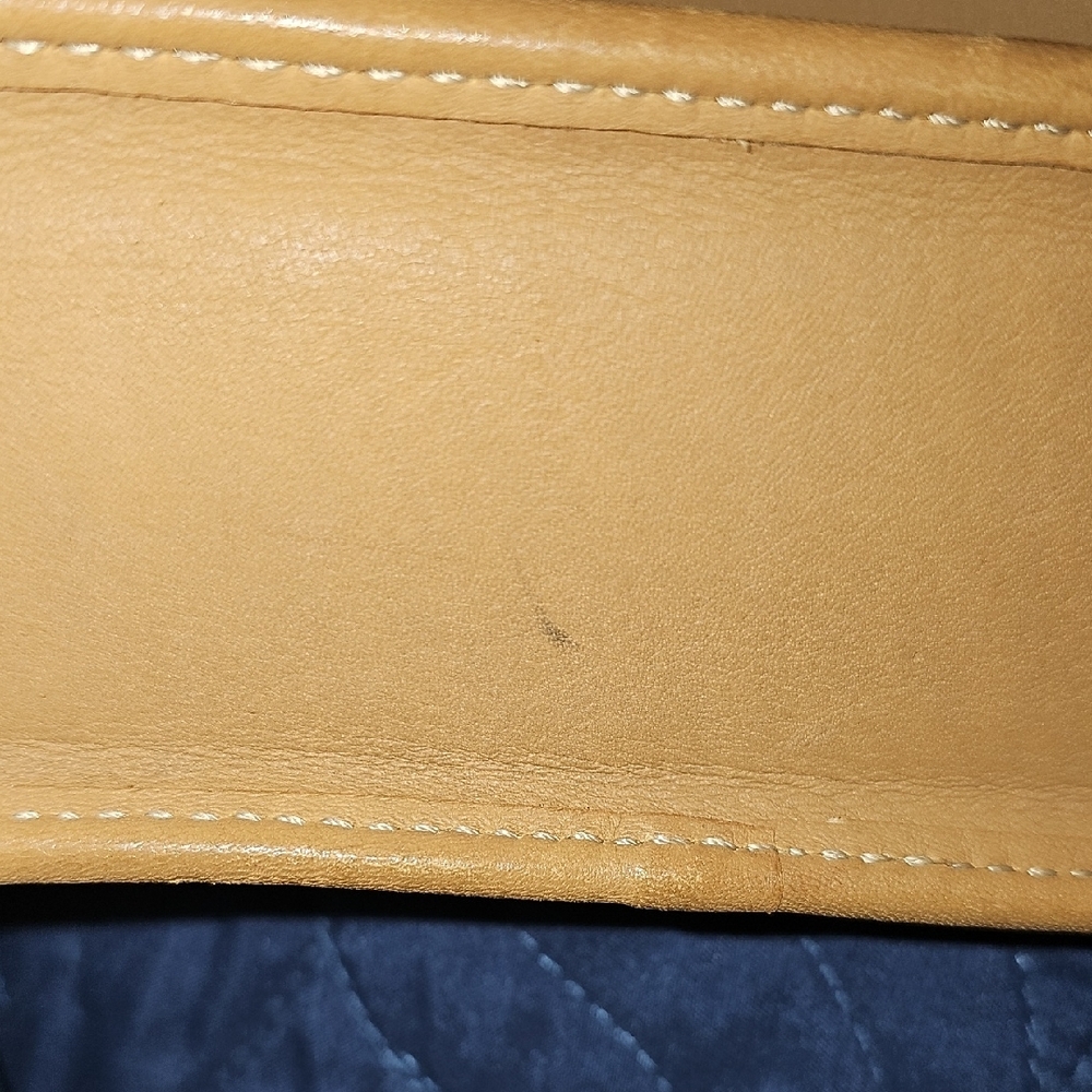 Coach Vintage Demi Bleeker Baguette Elegant Tan Wristlet Great Condition - Picture 7 of 9